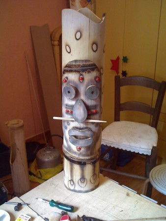 Luminária c/ mascara africana de bambú  